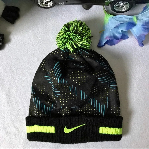 Nike NWOT Beanies Bundle Youth OS (8-20 Years Old) - Picture 3 of 10